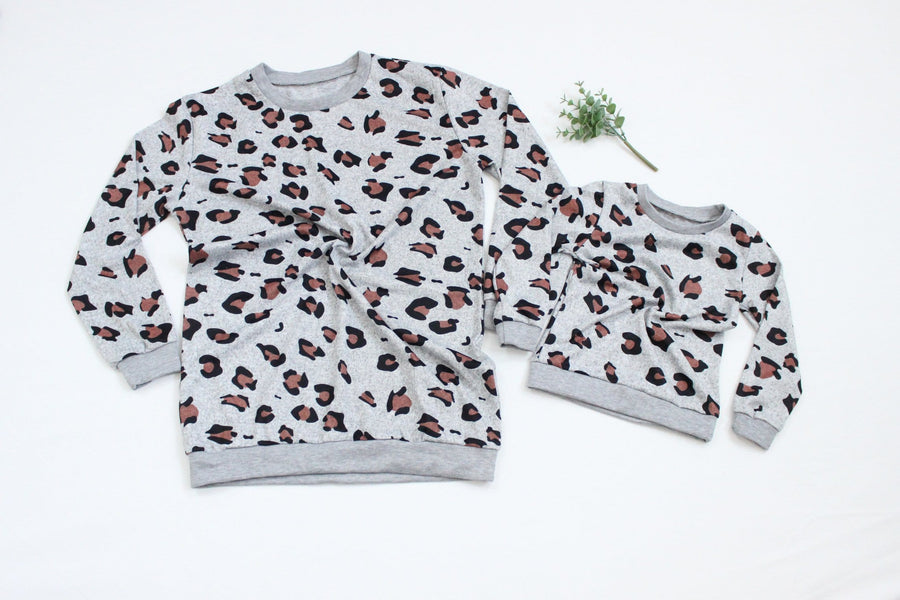 Mommy | Animal Print Pullover